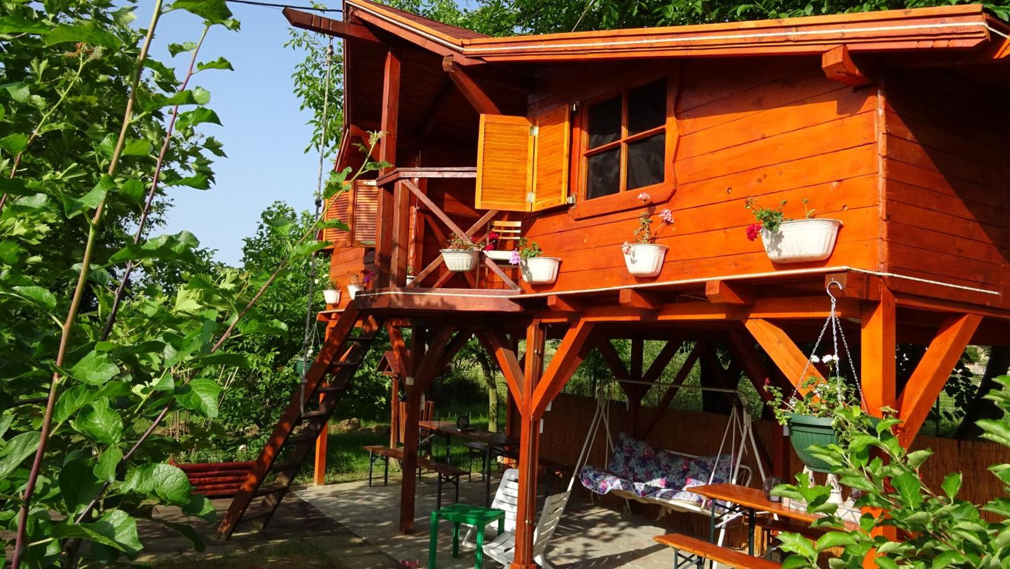 Holiday Vendeghaz Es Szabadidokert Jardanhaza Bagian luar foto
