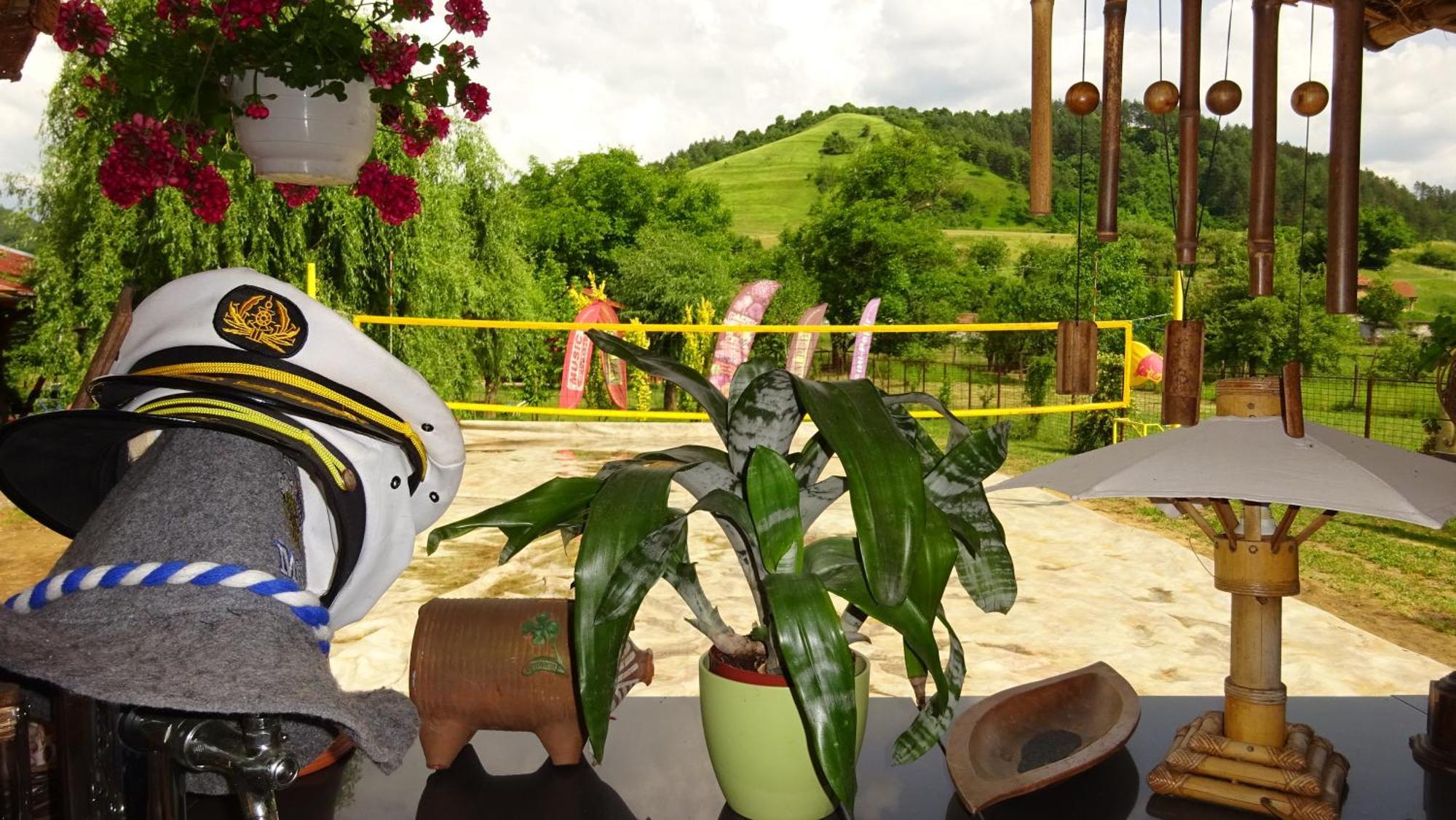 Holiday Vendeghaz Es Szabadidokert Jardanhaza Bagian luar foto