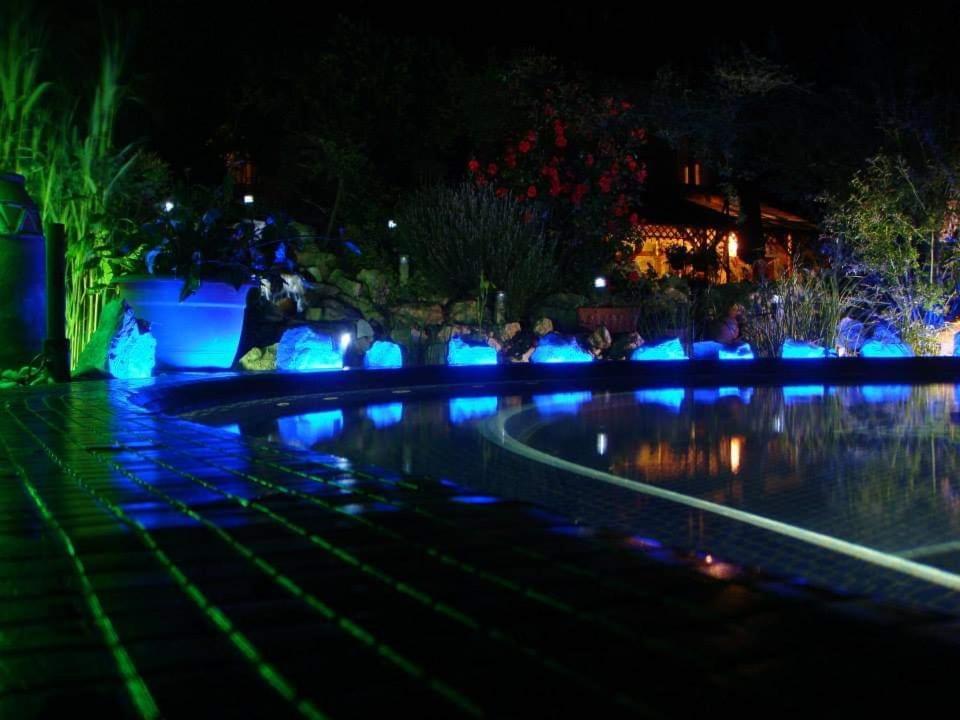 Holiday Vendeghaz Es Szabadidokert Jardanhaza Bagian luar foto
