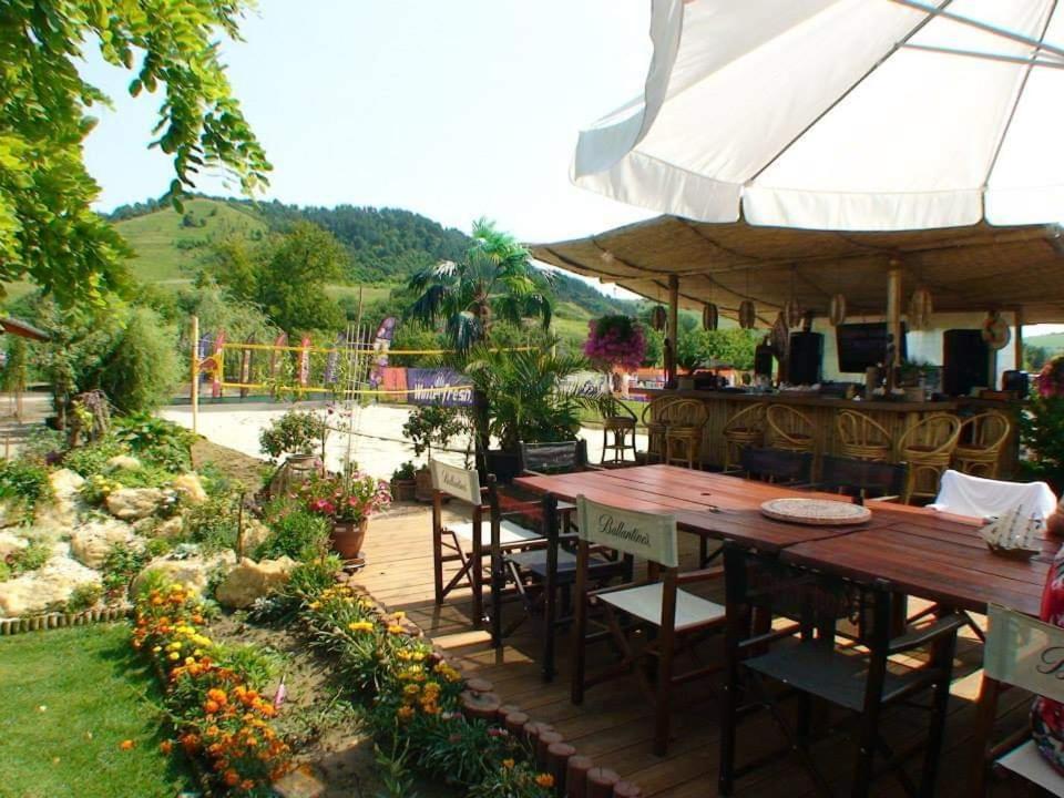 Holiday Vendeghaz Es Szabadidokert Jardanhaza Bagian luar foto