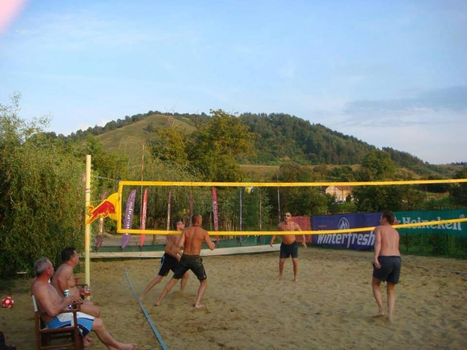 Holiday Vendeghaz Es Szabadidokert Jardanhaza Bagian luar foto