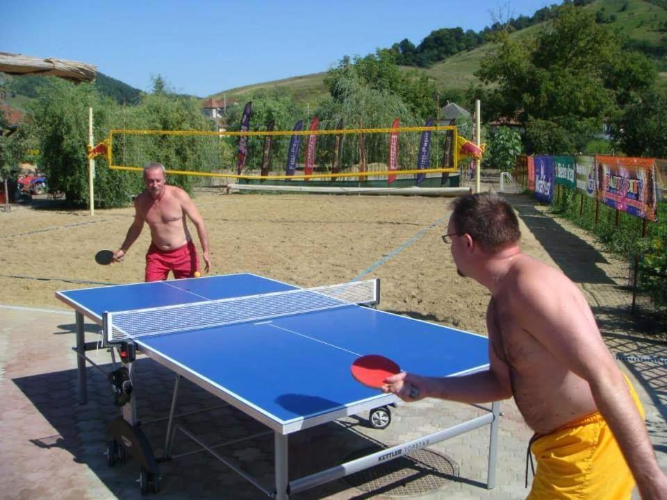 Holiday Vendeghaz Es Szabadidokert Jardanhaza Bagian luar foto